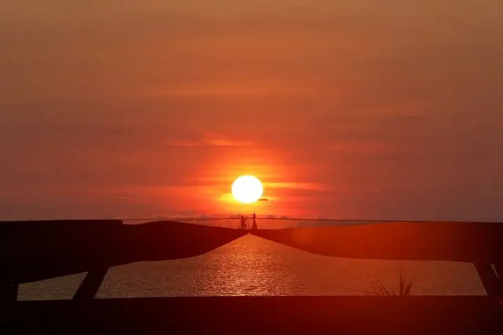 Cầu Hôn – Kiss Bridge